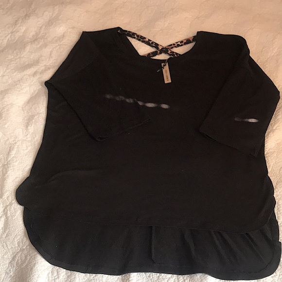 Coco+Carmen - Picture 4 of 8